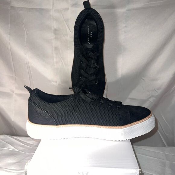 New‎ Direction black tennis shoes with whiter sole NIB size 10 style Nelly - Picture 2 of 6